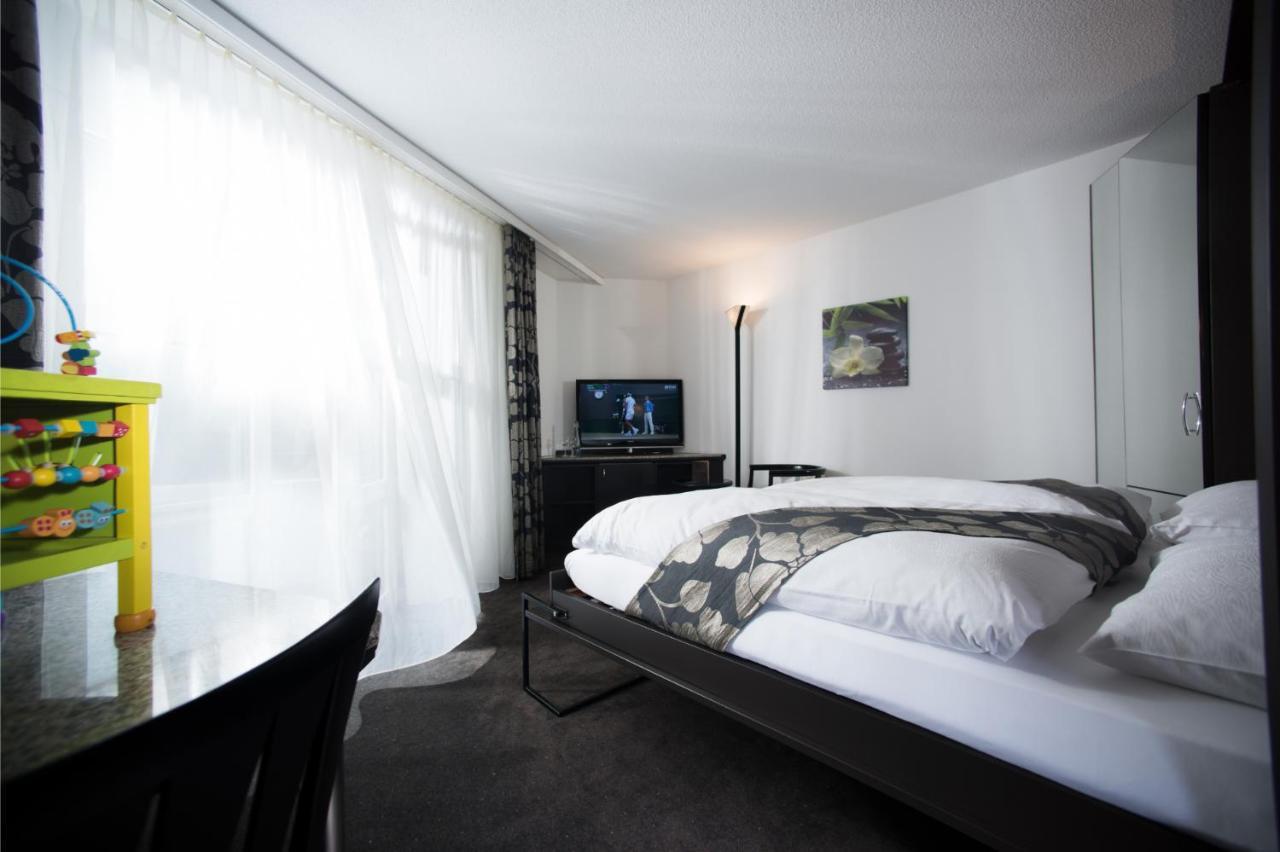 Grand Hotel Les Endroits 라쇼드퐁 외부 사진
