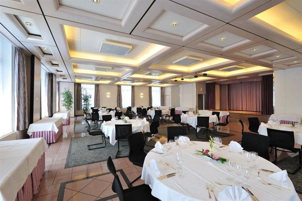 Grand Hotel Les Endroits 라쇼드퐁 외부 사진